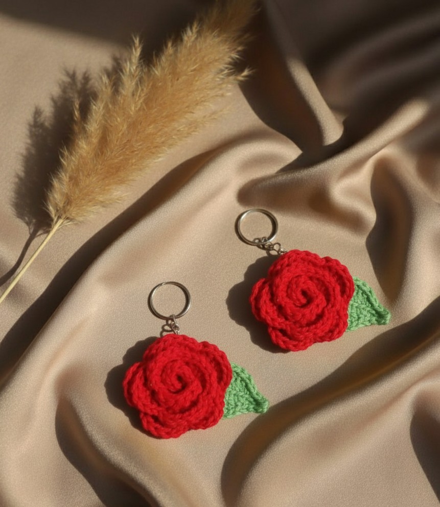 Rose keychain 🌹✨